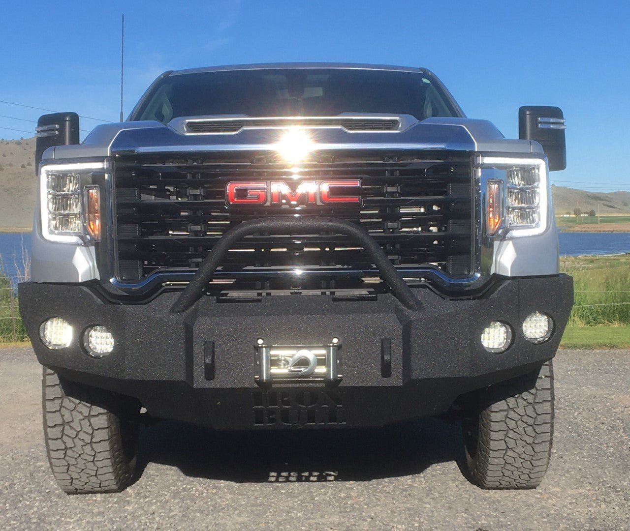 CUSTOM TRUCK BUMPERS