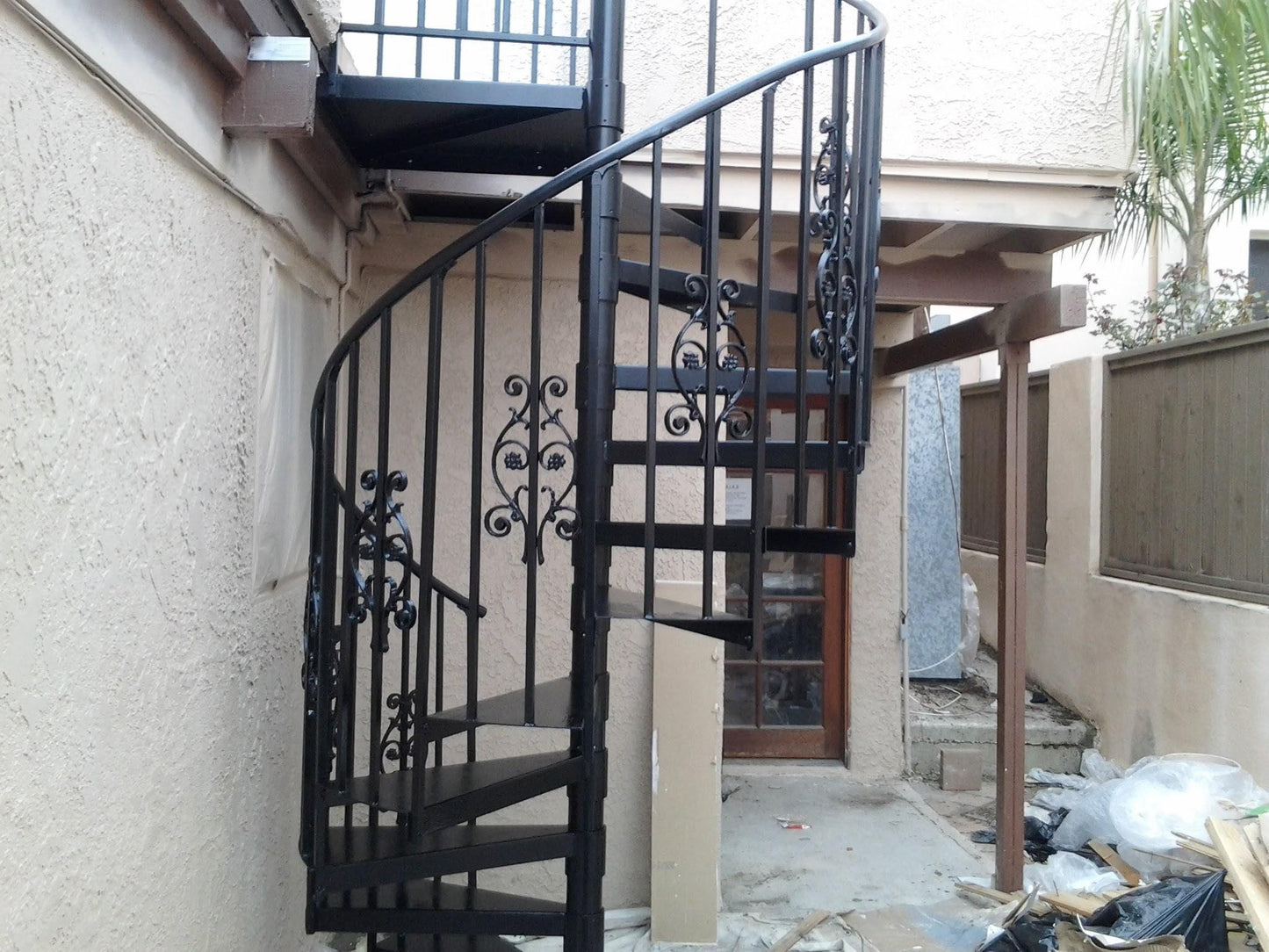 Custom gates